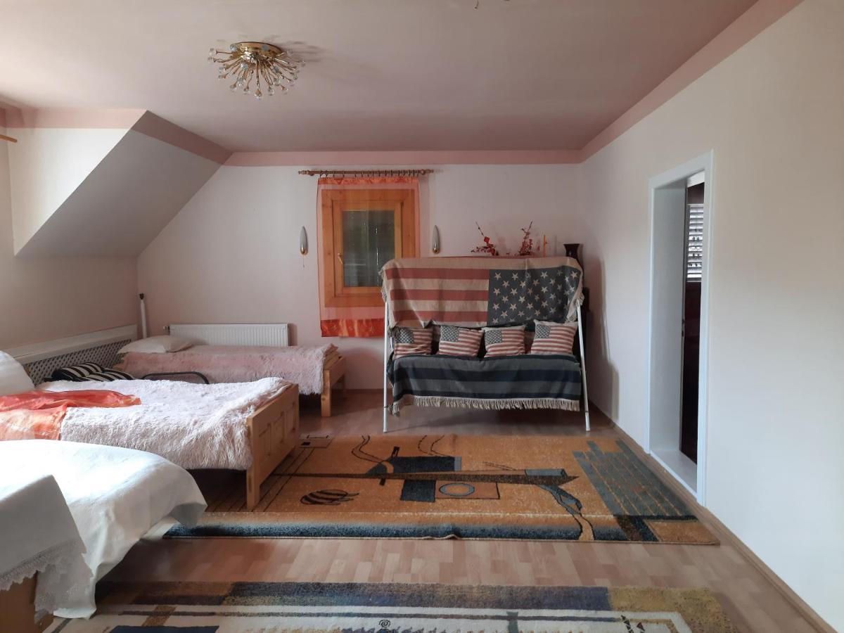 Antal Apartmans Lunca De Sus Kulcsoshaz Gyimesfelsolok ภายนอก รูปภาพ